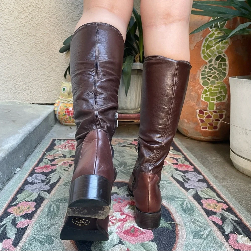 Prada Vintage Brown Over the Knee Leather Boots with Streamlined Design - Picture 11 of 16